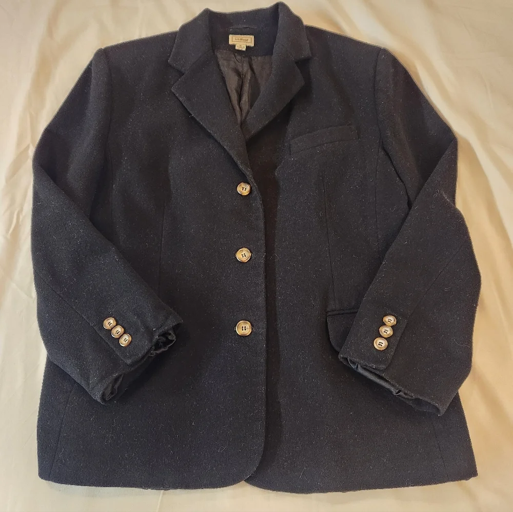 LL Bean Women's Black Wool Cashmere Blend Blazer Size 18P Plush Soft‎ Classic